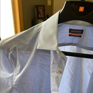 Van Heusen Stain Shield Stretch Blue Dress Shirt Slim Fit (16-16.5 x 34/35)